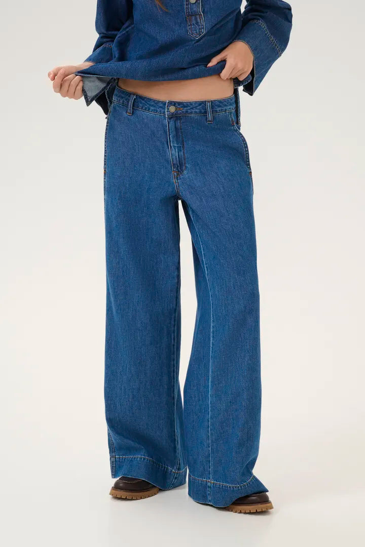 MY ESSENTIAL WARDROBE JEANS HILMA