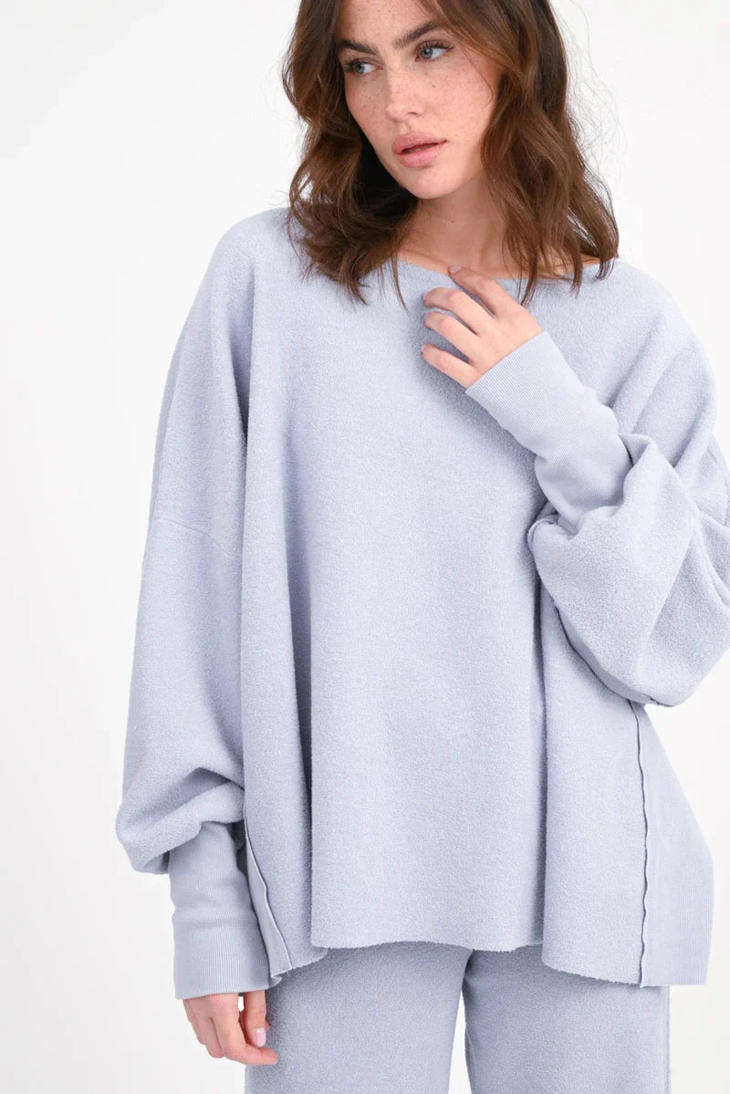 LOVE JOY VICTORY FROTTEE SWEATSHIRT HILDA