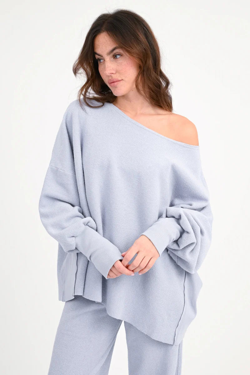 LOVE JOY VICTORY FROTTEE SWEATSHIRT HILDA