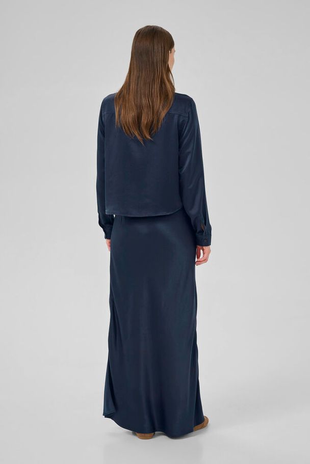 MY ESSENTIAL WARDROBE ROCK ESTELLE