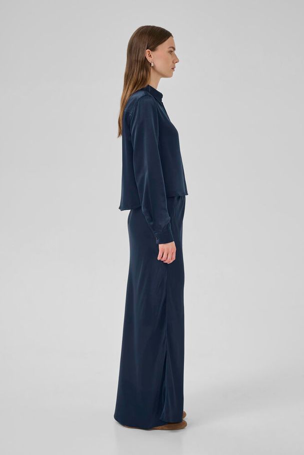 MY ESSENTIAL WARDROBE ROCK ESTELLE