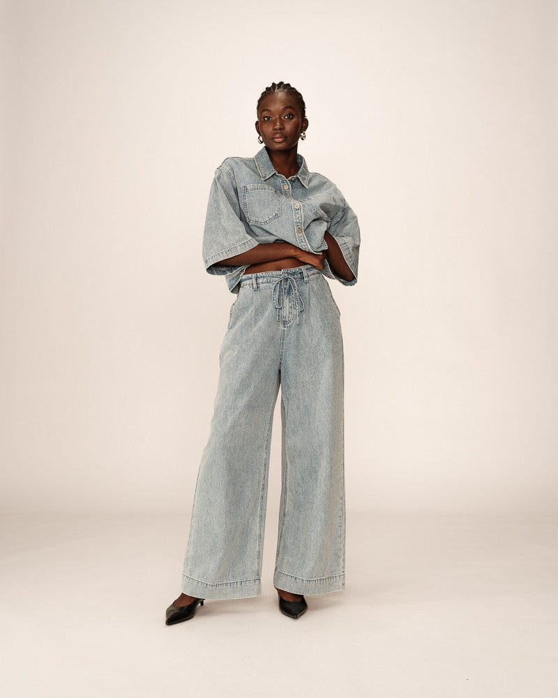 JEANS POMPON SKY BLUE - Grace & Mila
