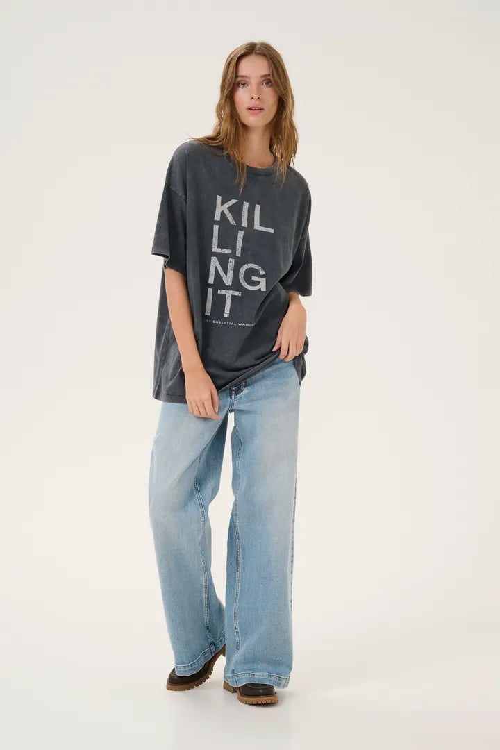 MY ESSENTIAL WARDROBE TEE LISA "KILLING IT"
