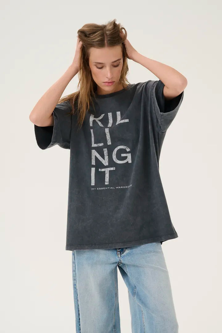 MY ESSENTIAL WARDROBE TEE LISA "KILLING IT"