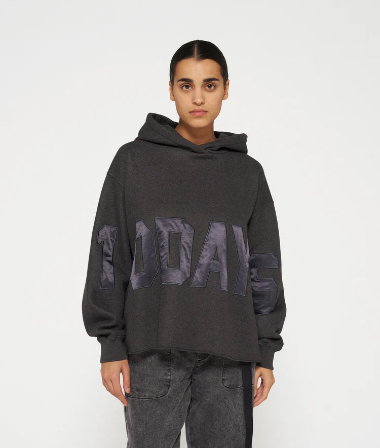 10 DAYS STATEMENT LOGO HOODIE