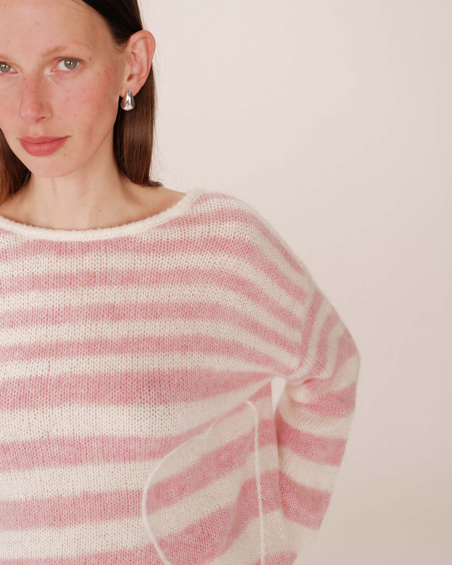 PULLOVER SAND - Grace & Mila