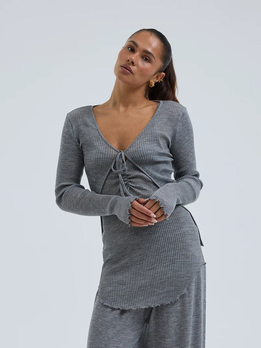 SEAMLESS BASIC WOOLEN CARDIGAN
