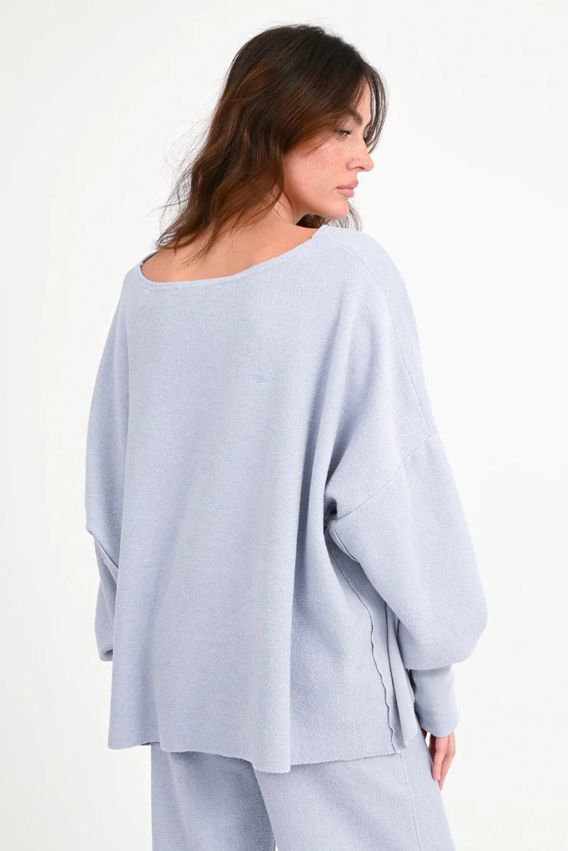 LOVE JOY VICTORY FROTTEE SWEATSHIRT HILDA