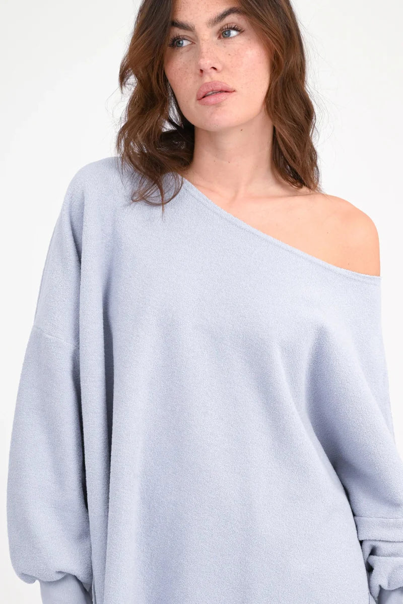 LOVE JOY VICTORY FROTTEE SWEATSHIRT HILDA