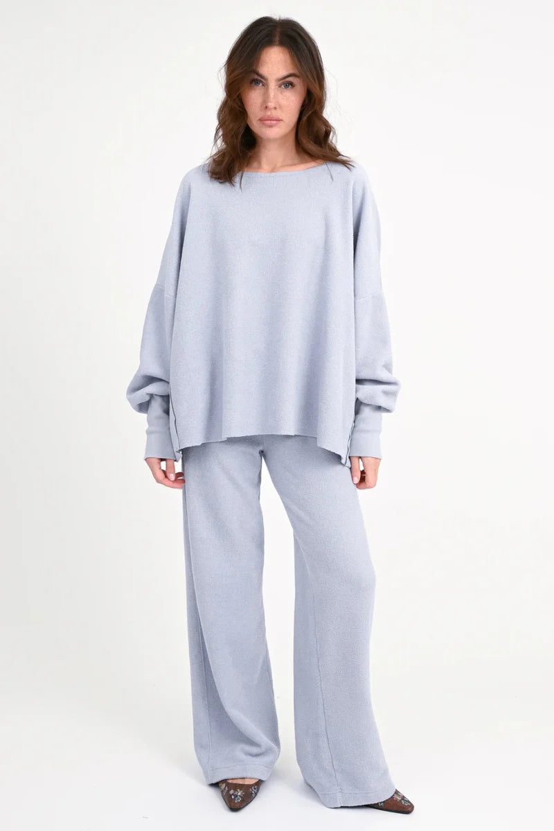 LOVE JOY VICTORY FROTTEE SWEATSHIRT HILDA