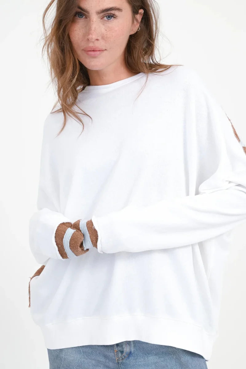 LOVE JOY VICTORY SWEATSHIRT MOA