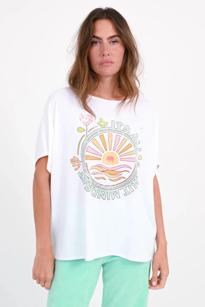 LOVE JOY VICTORY T-SHIRT YARA